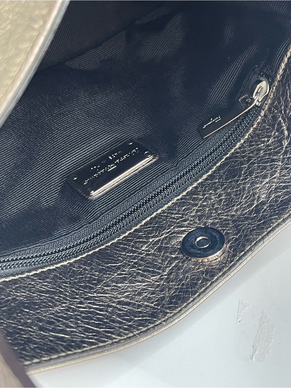 Salvatore Ferragamo Gancini shoulder bag - Picture 12 of 16